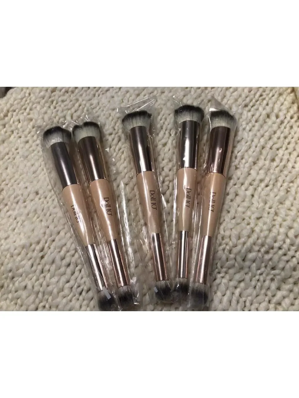 NEW Doll 10 - No. 3 CONCEAL + COVER Vegan Brushes !! 5 pc. Brush Set !!